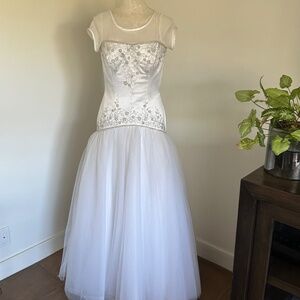 GORGEOUS Drop Waist Vintage Wedding Gown